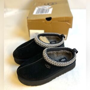 UGG Tazz Women's Slippers Black Sheepskin Braid Suede Upper US Size 7